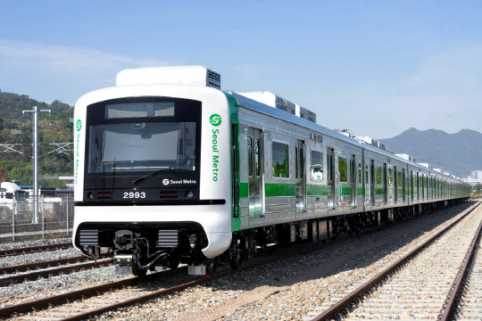 영속도 회생제동 기술이 적용된 서울시 2호선 전동차. 현대로템 제공